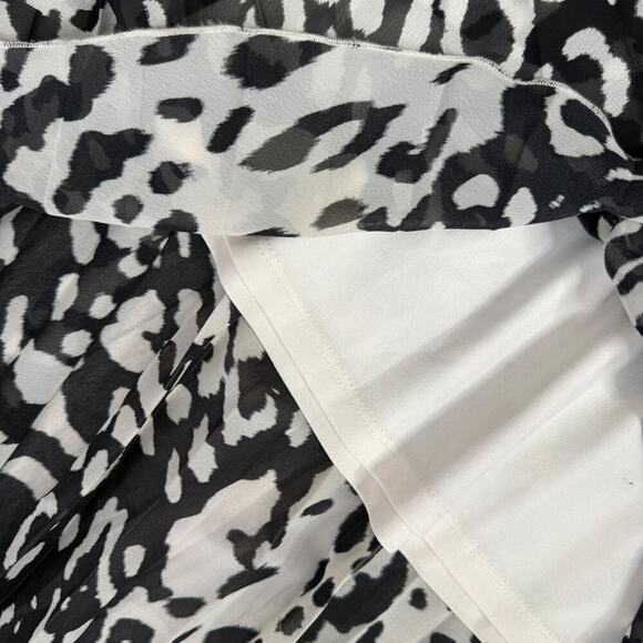 INTERNATIONAL CONCEPTS DRESSES sz 4
White black - Picture 5 of 11